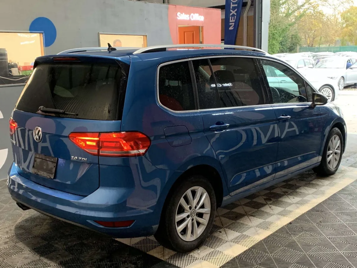 Volkswagen Touran €21950 2019 Touran 2.0 TDI Autom - Image 4