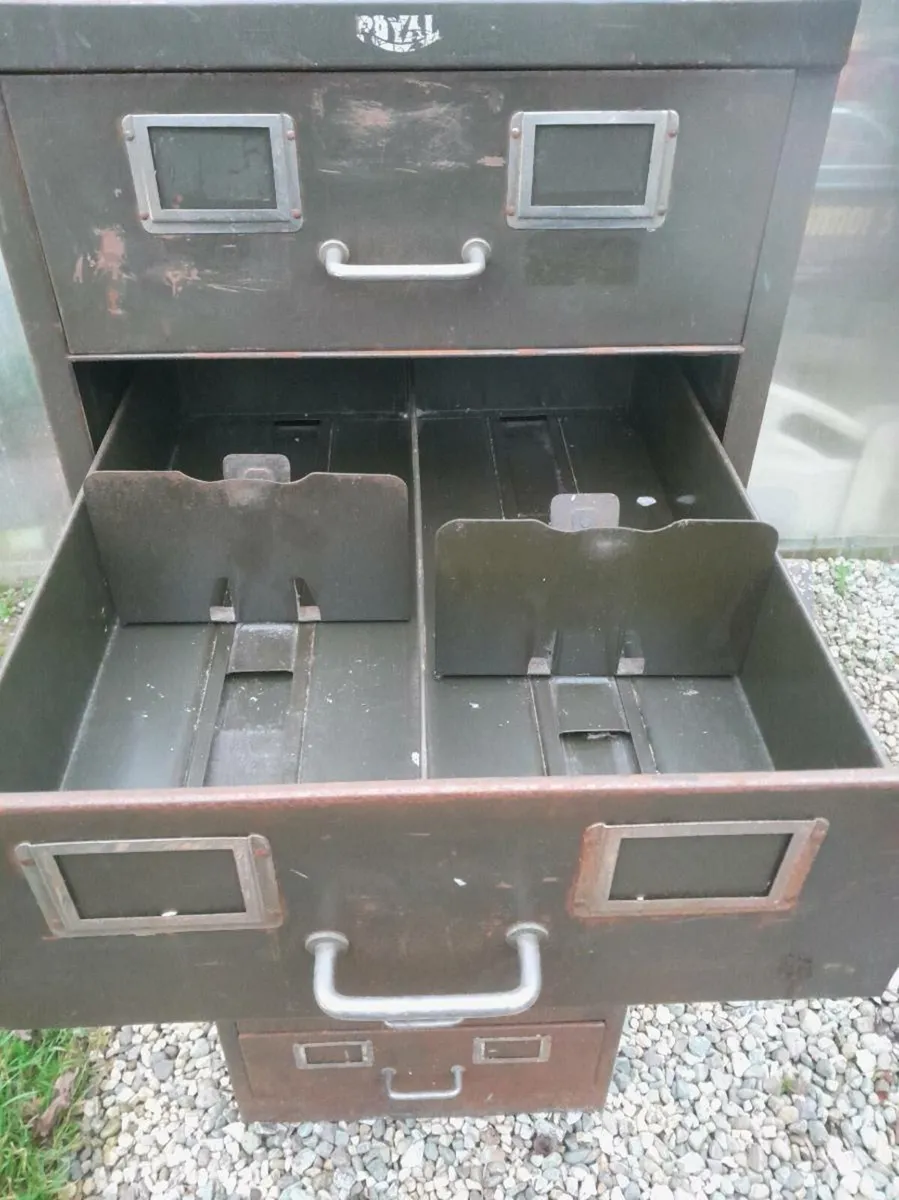 Vintage filing Cabinet - Image 4