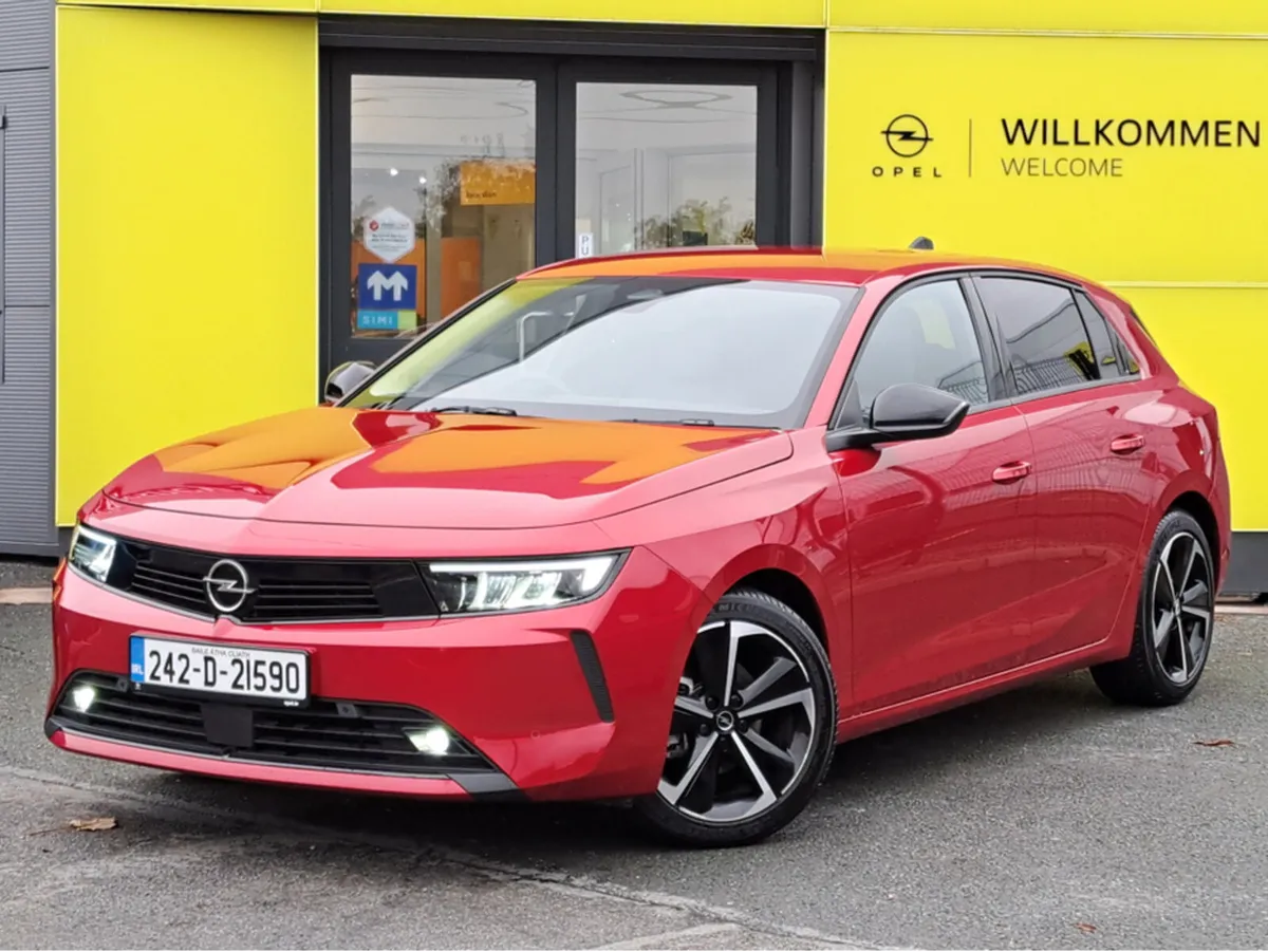 Opel Astra ELEGANCE 1.2TURBO 110BHP **HEATED SEATS - Image 1