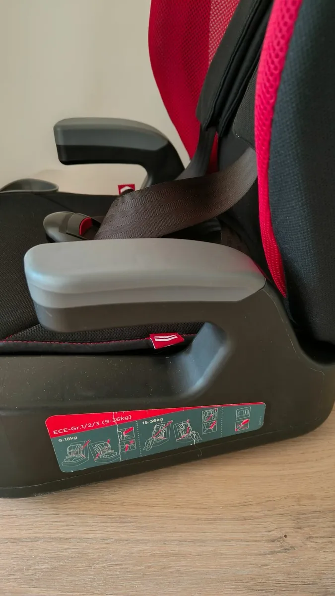 Joie Elevate Car Seat - Image 2