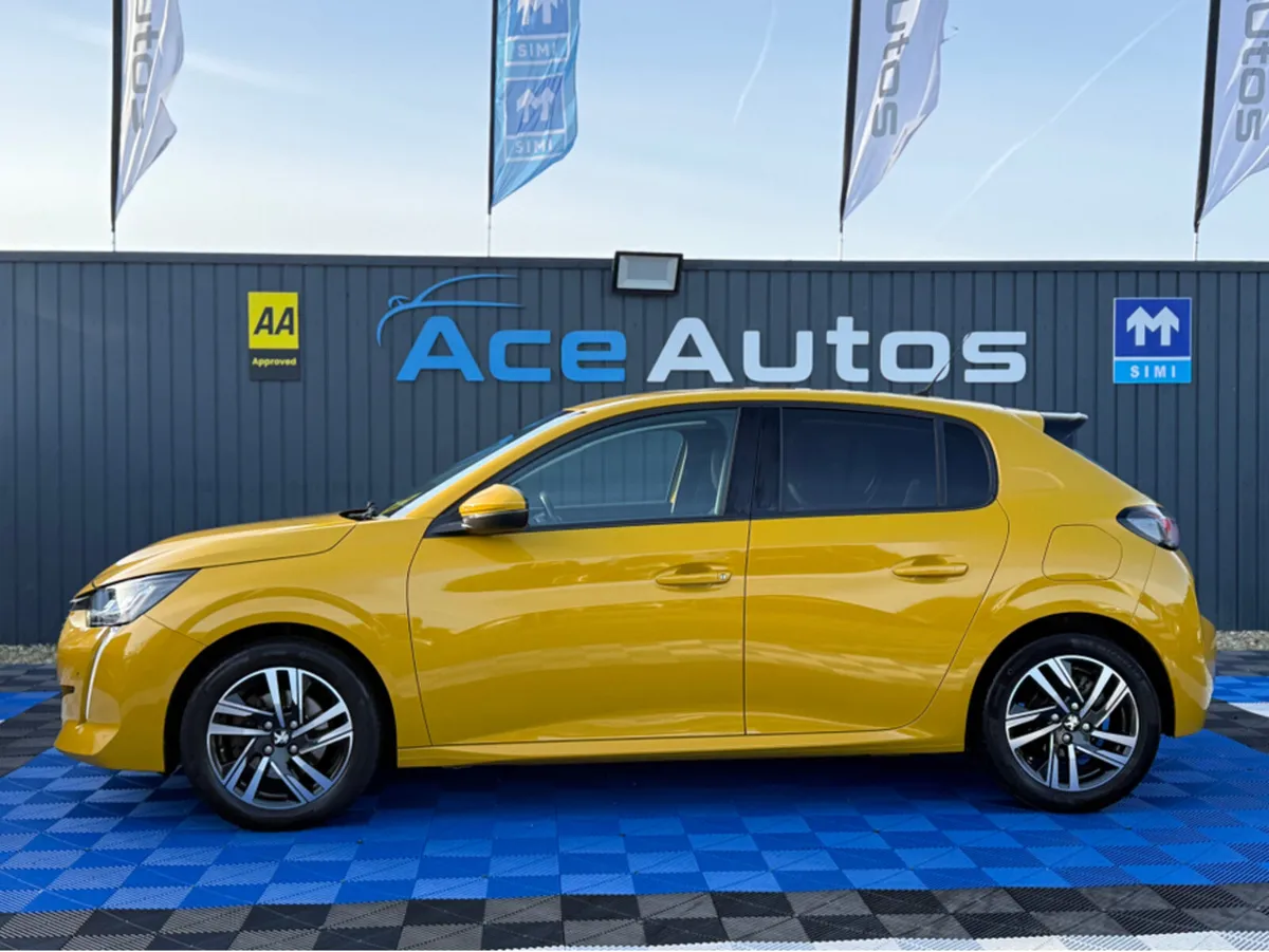 Peugeot 208 **DEPOSIT TAKEN** ALLURE - 1.2 PETROL - Image 4