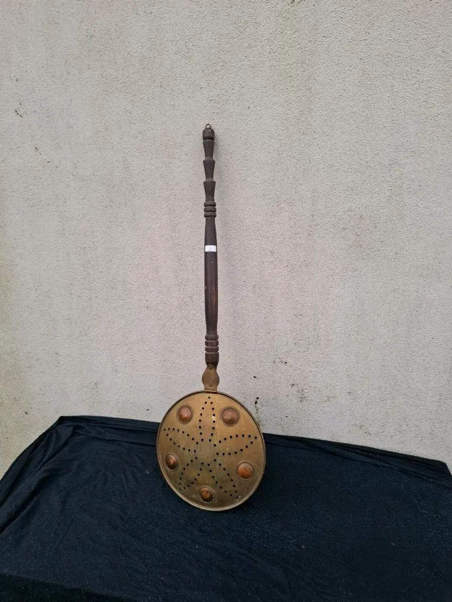 Antique bed pan warmer - Image 3