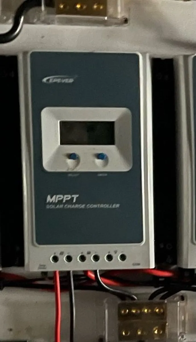 EPever Solar Charge Controller MPPT 40A - Image 1