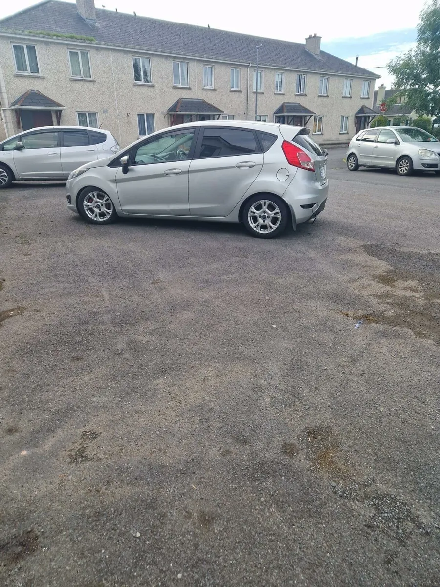 Ford Fiesta - Image 4