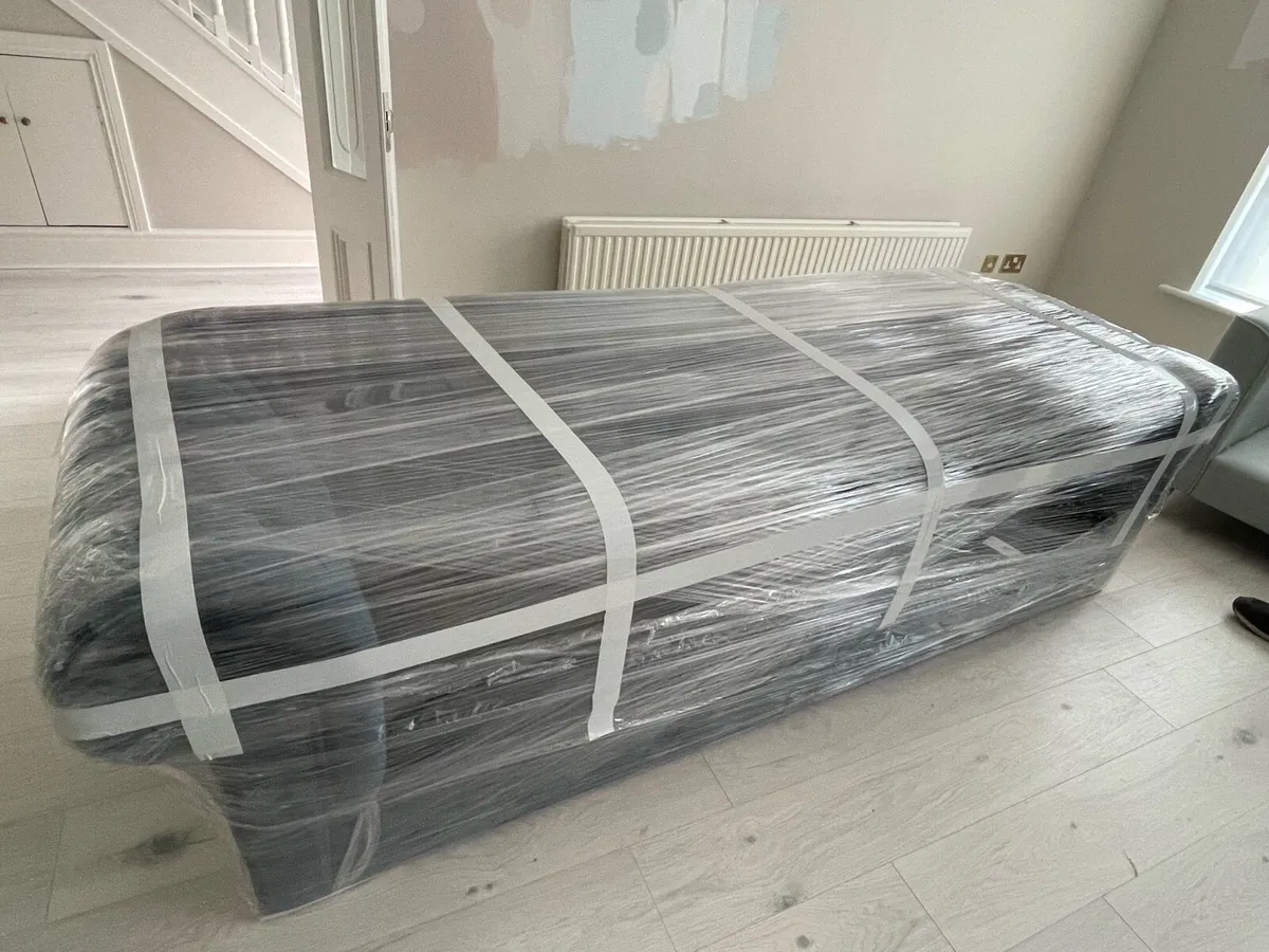 Packing boxes - Image 2