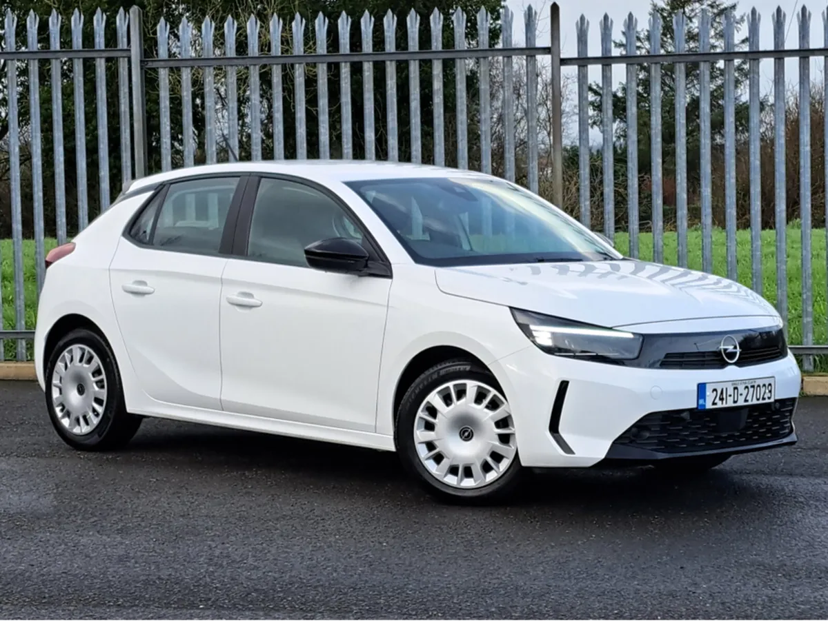 Opel Corsa SC 1.2 75BHP **FACELIFT MODEL** - Image 2