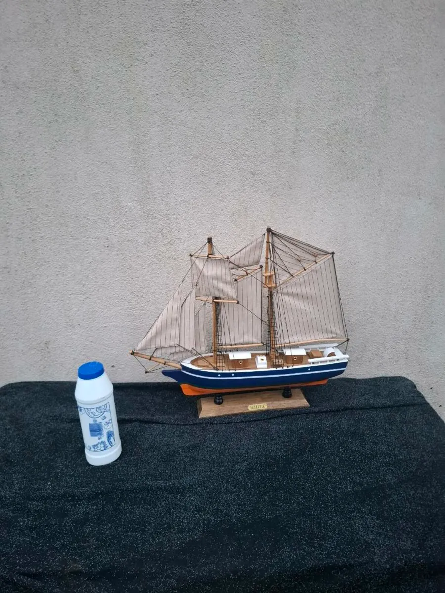 Wood ship boat maquette - Image 2