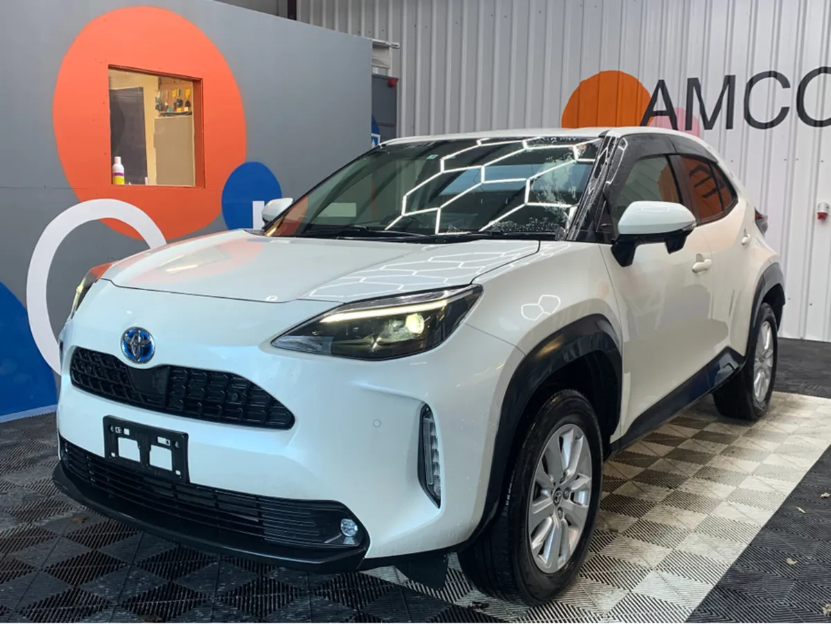 Toyota Yaris Cross HYBRID G 4WD / 75k KMs / Revers - Image 3