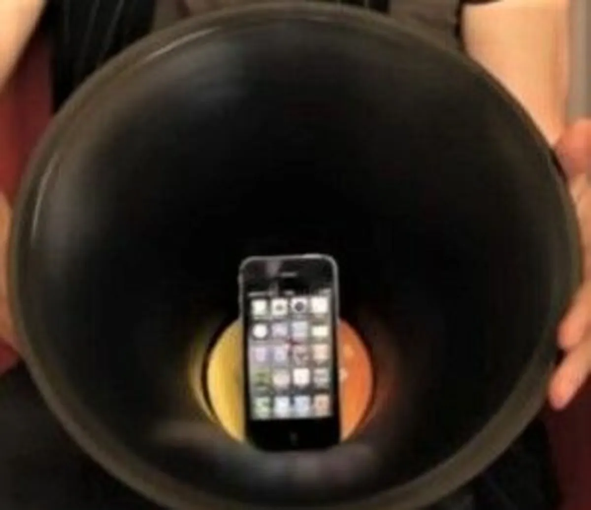 Vinyl Record Lampshade - Image 2