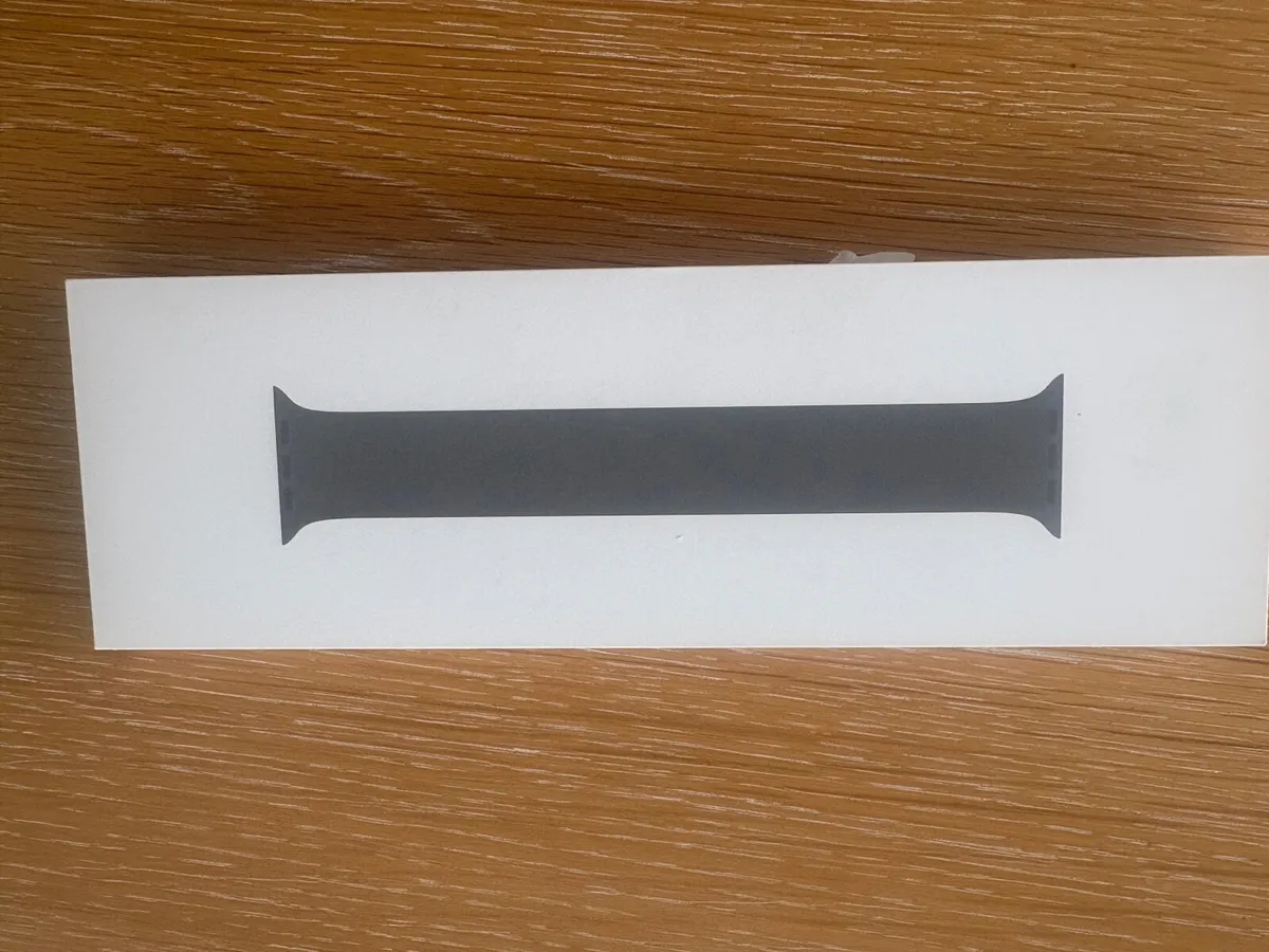 New Apple Watch Strap Solo Loop Size 9 Green Grey - Image 3