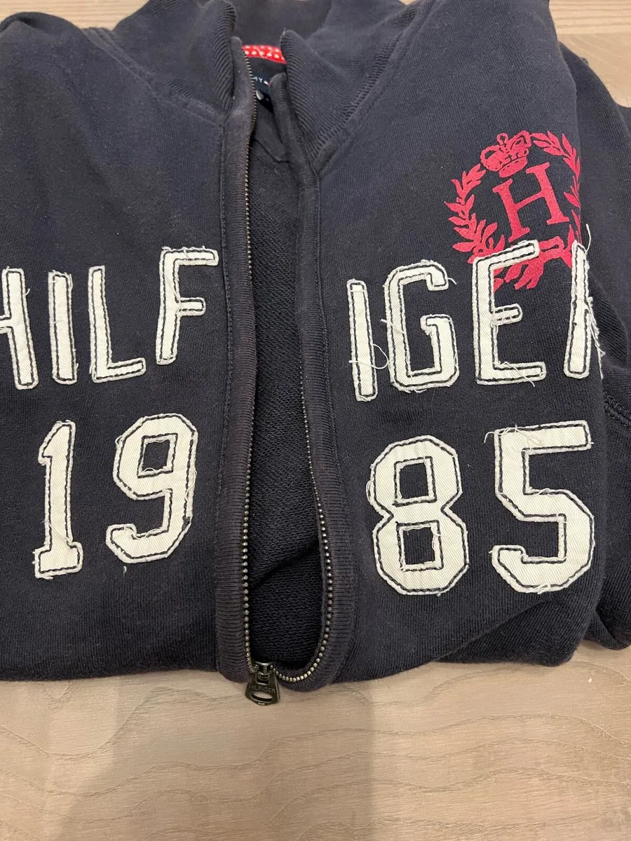 Tommy Hilfiger - Image 2