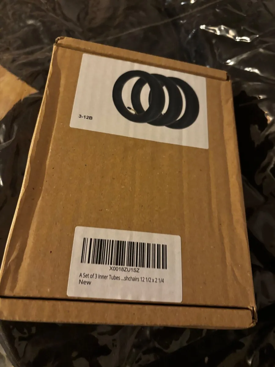 Out & About double buggy - Image 2