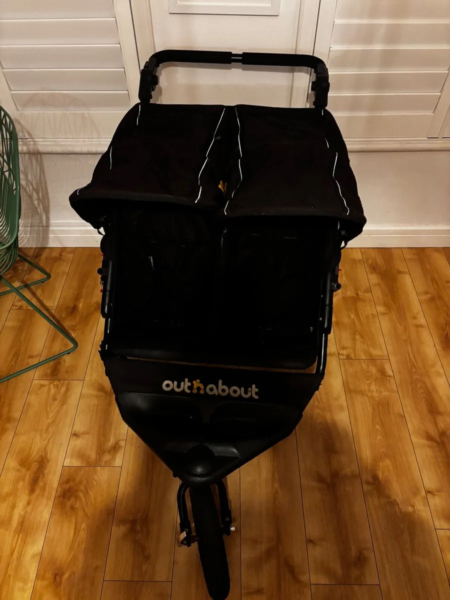 Out & About double buggy - Image 3