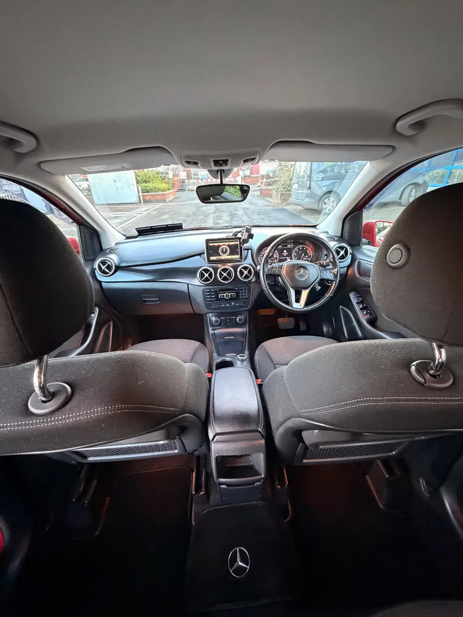 Mercedes-Benz B-Class Automatic - Image 2