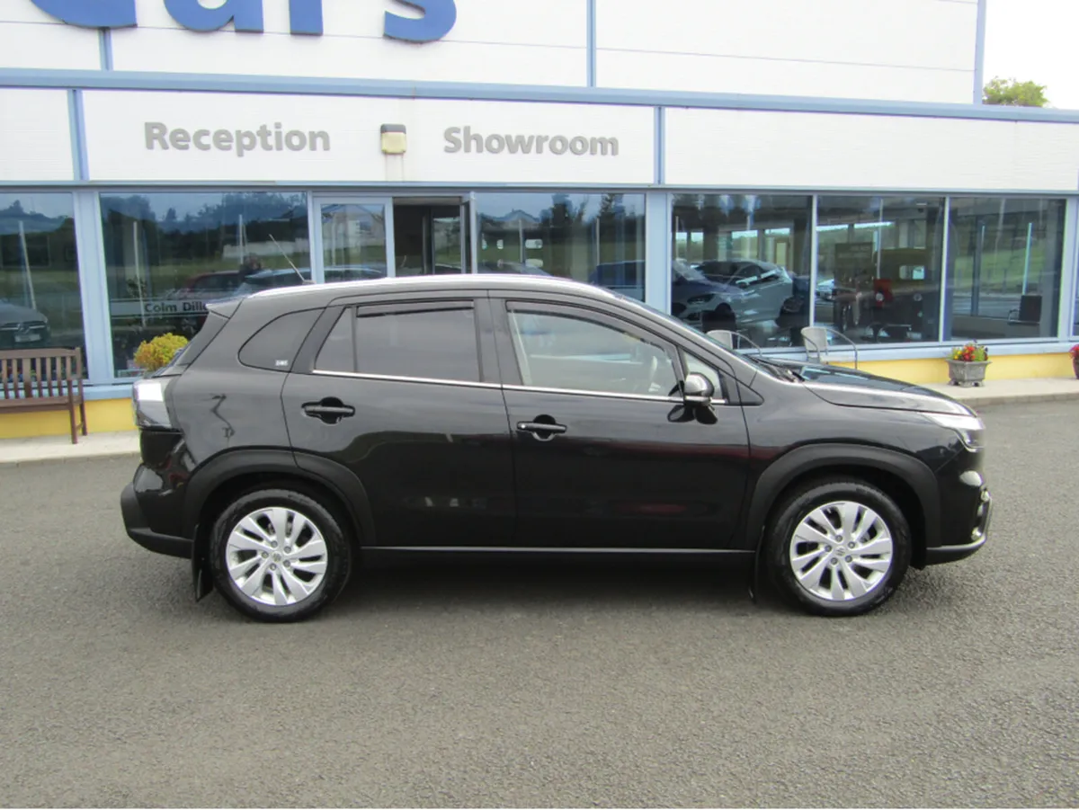 Suzuki SX4 S-Cross 1.4 BOOSTERJET MOTION 5DR - Image 3