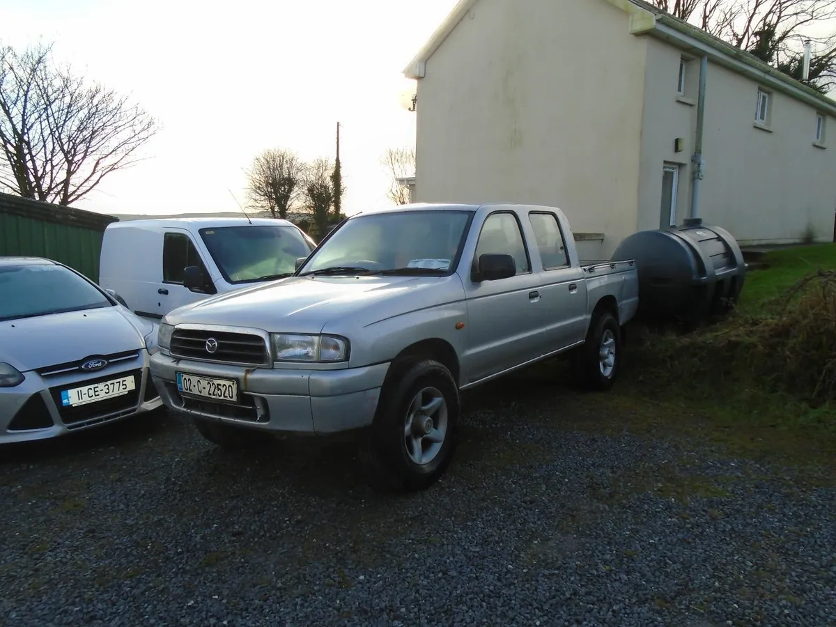 4 2.5 JEEP LOW MILES