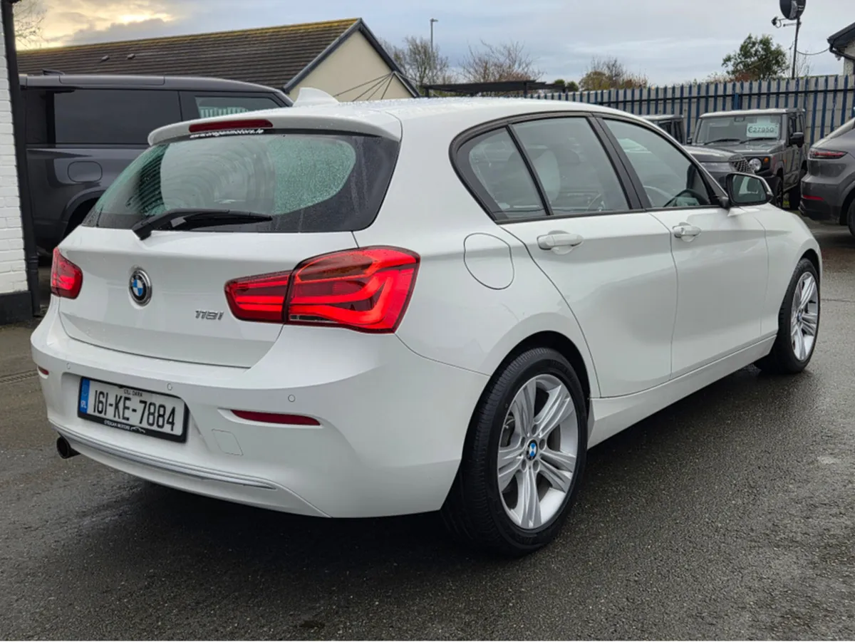 BMW 1-Series 1.5 PETROL FASHIONISTA AUTO - Image 4