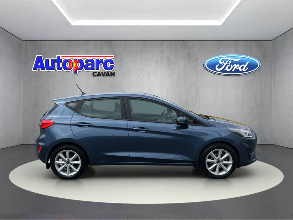 Ford Fiesta TREND CONNECTED 1.1 075 M5 4DR - Image 2