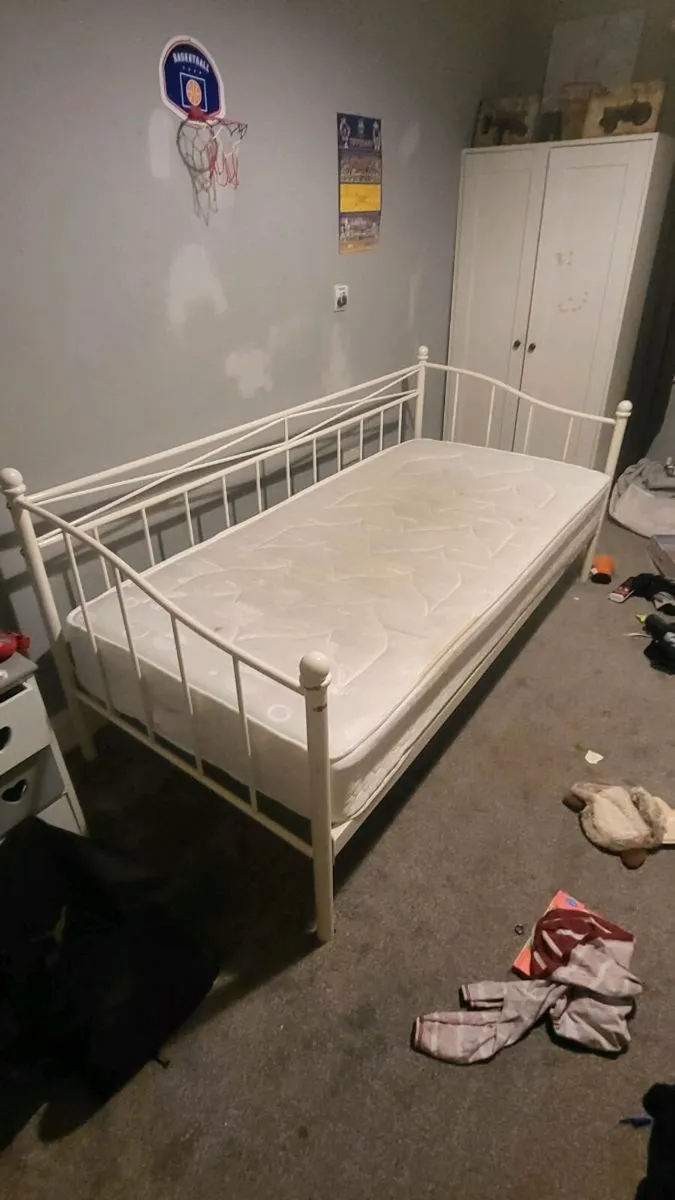 Single Bed - Image 1