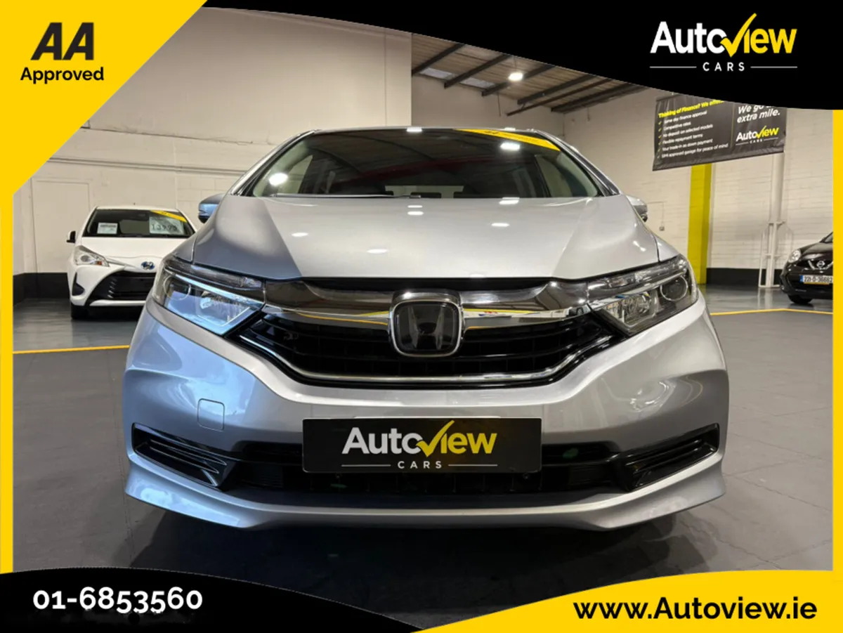 Honda Shuttle 1.5 Self-Charging Hybrid Automatic. - Image 2