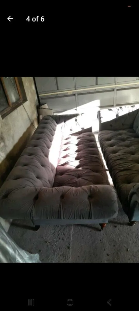 Chesterfield sofa - Image 2