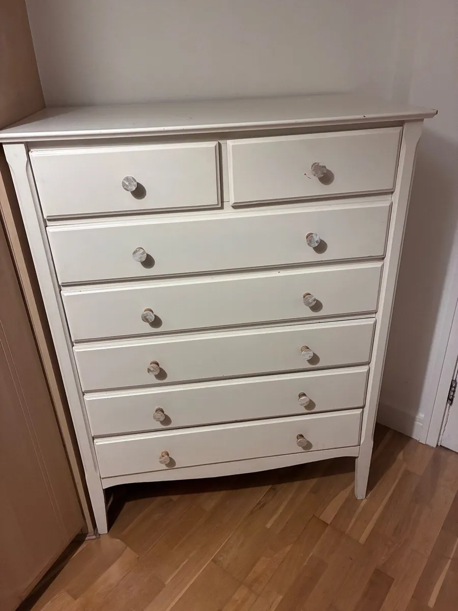 Chest of Drawers (Wood) - Image 1
