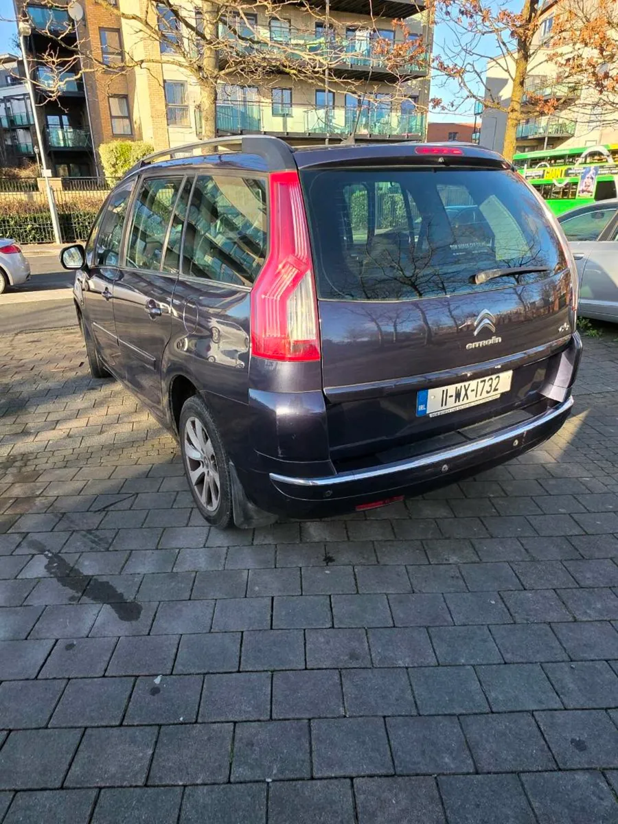 Citroen Picasso 7 seaters - Image 1