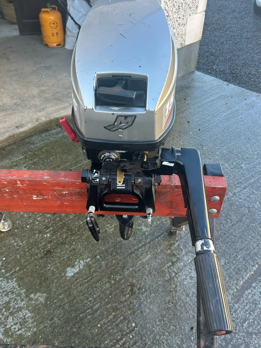 Mariner 15hp 2 Stroke Outboard Engine - Image 4