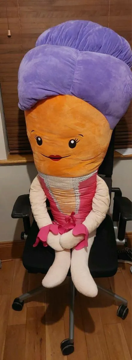 Extra Large Katie The Carrot