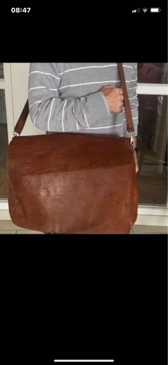 Extra Large Messenger Bag - Image 1