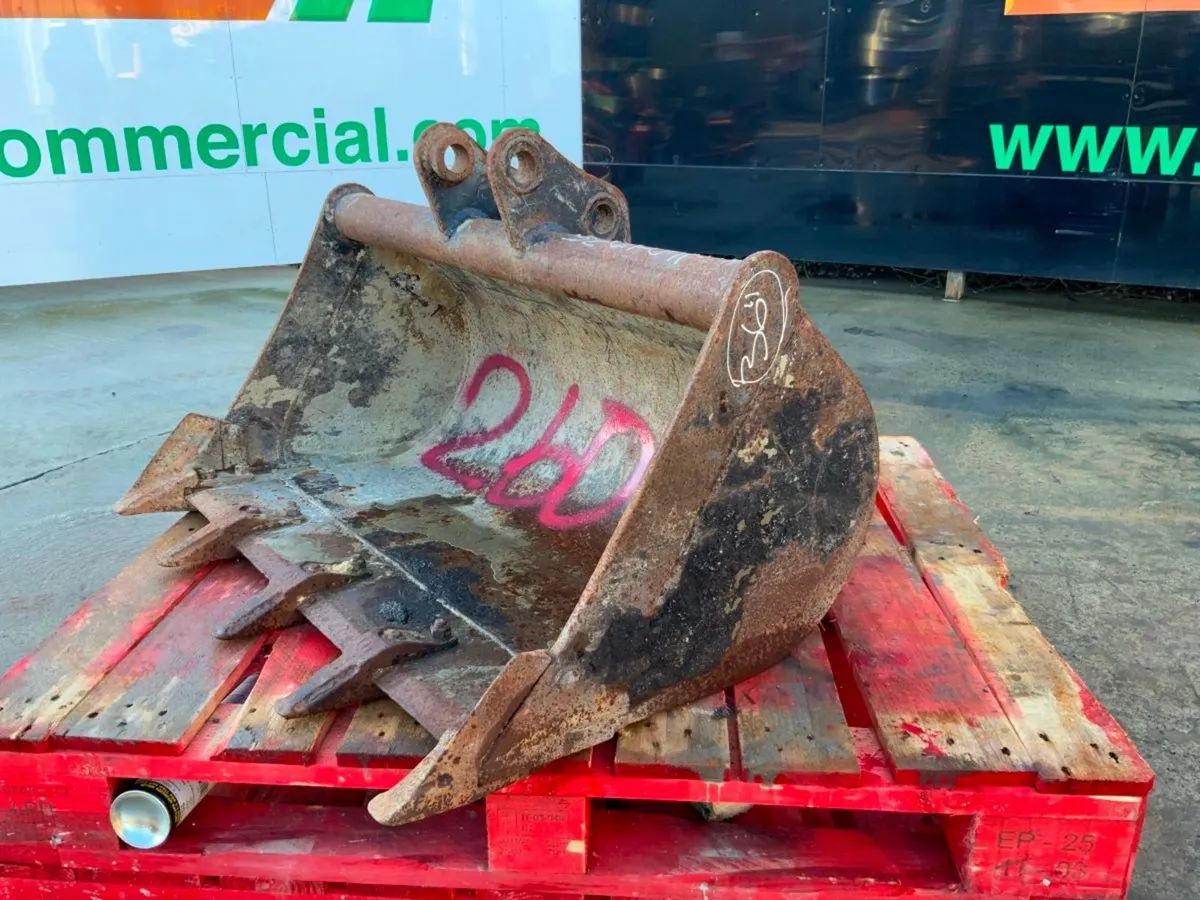 36" STRICKLAND BUCKET.....35mm PINS.........260 - Image 4