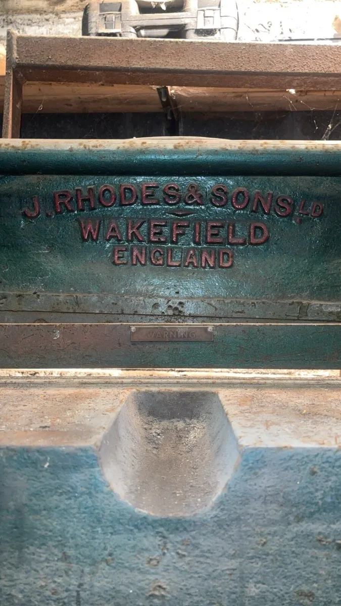 Guillotine - Image 2