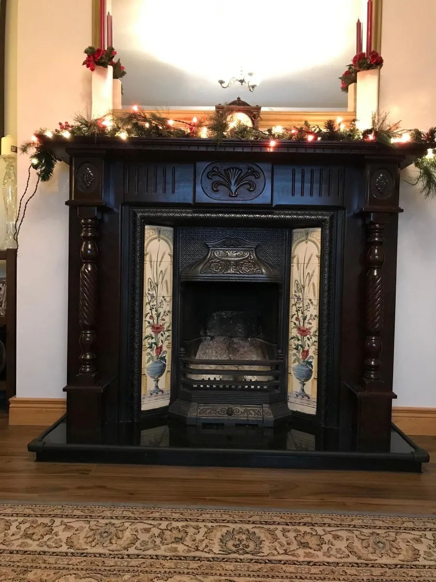 Fireplace & Mantle piece - Image 1