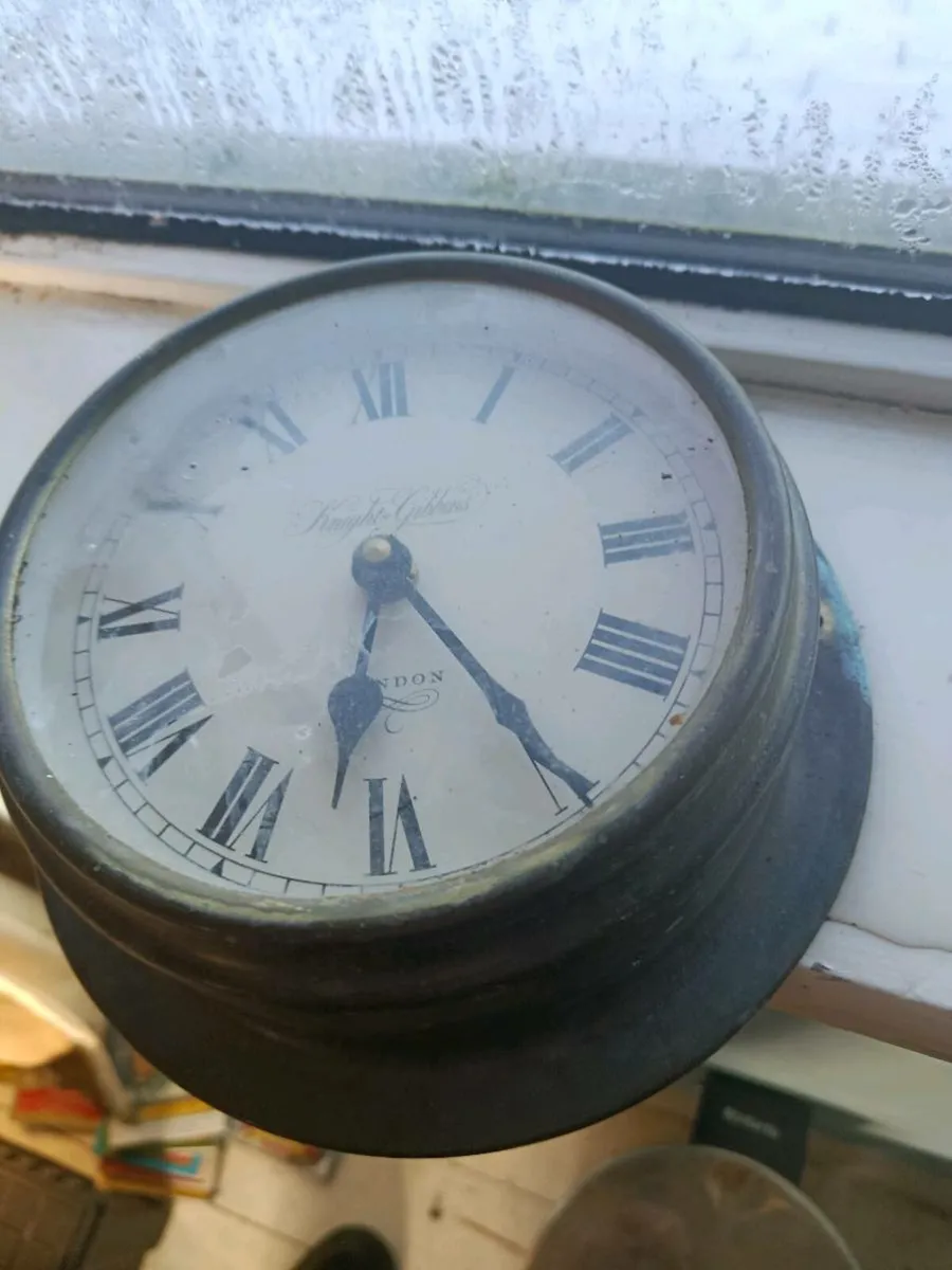 Knight & Gibbons brass clock & more - Image 3