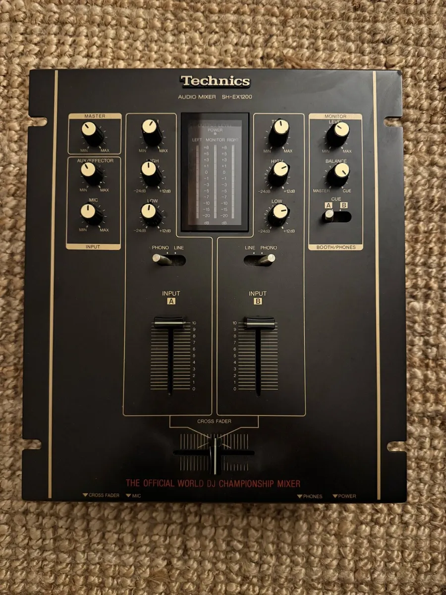 Technics SH-EX1200 DJ Mixer - Excellent Condition - Image 1