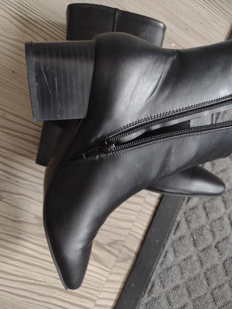 New ladies boots UK size 4 - Image 4