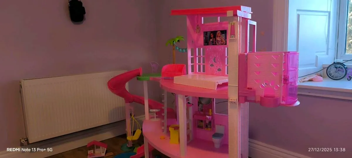 Barbie Dream House - Image 3