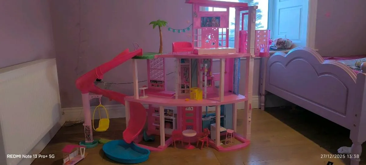 Barbie Dream House - Image 4