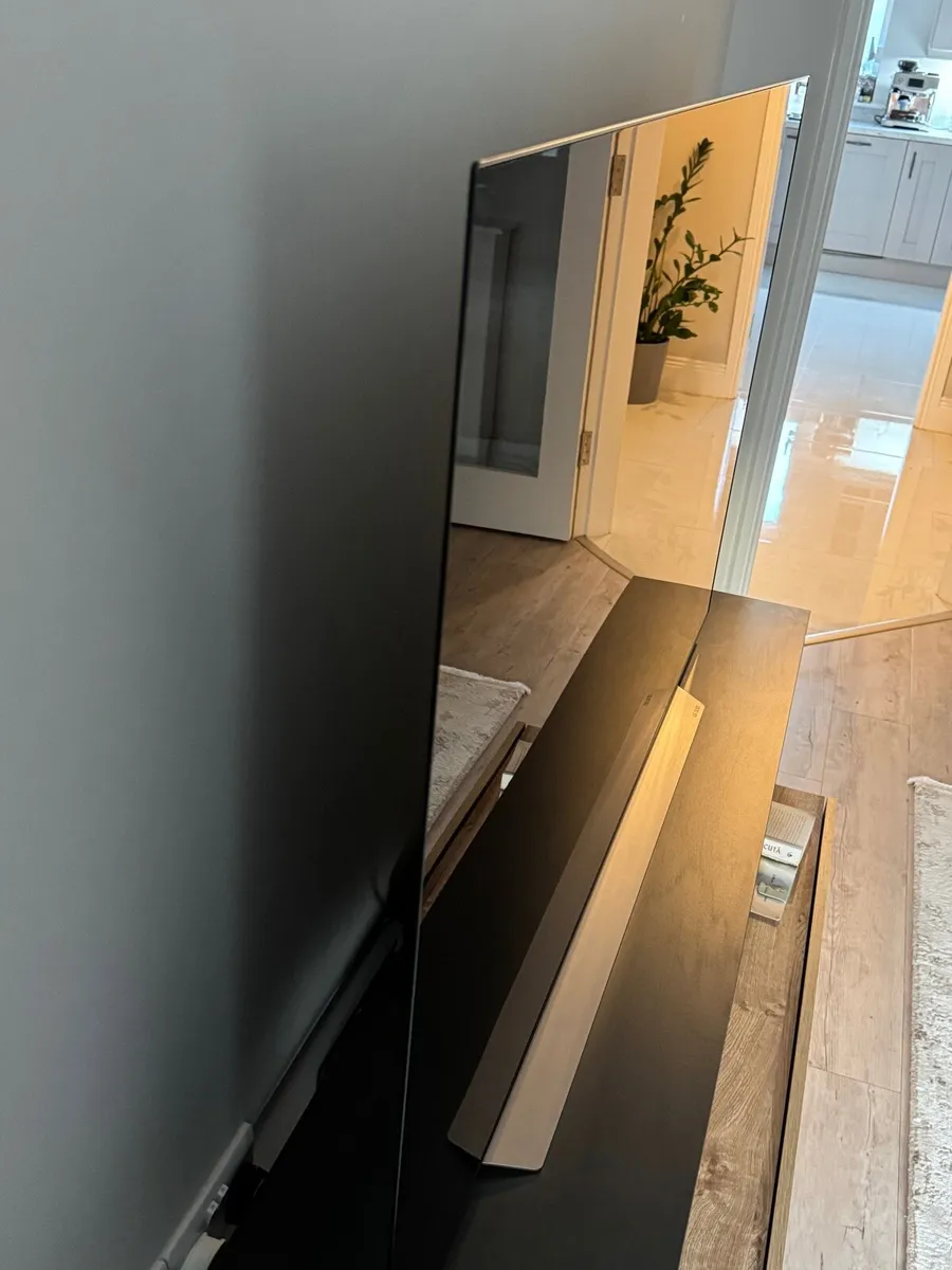 LG 65" OLED 4K TV C10 OLED65CX5LB - Image 2