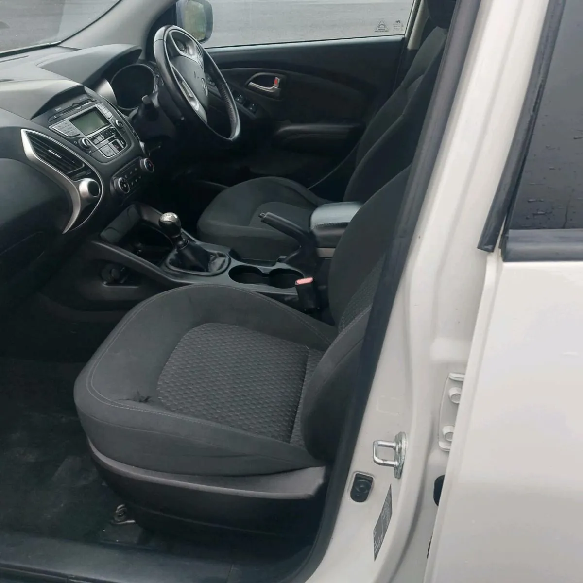 2013 hyundai ix35 nct 8/26 tax 1/26 - Image 4