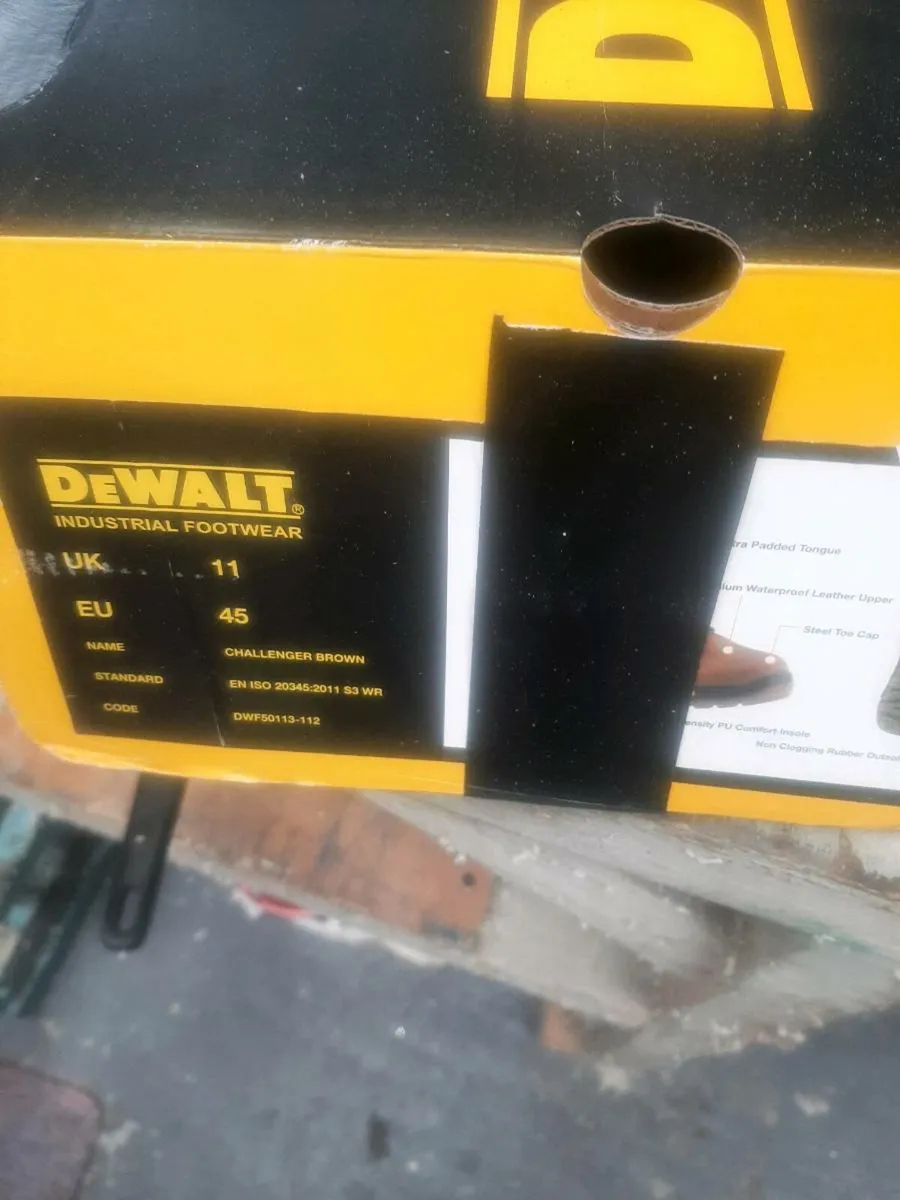 Dewalt boots new - Image 3