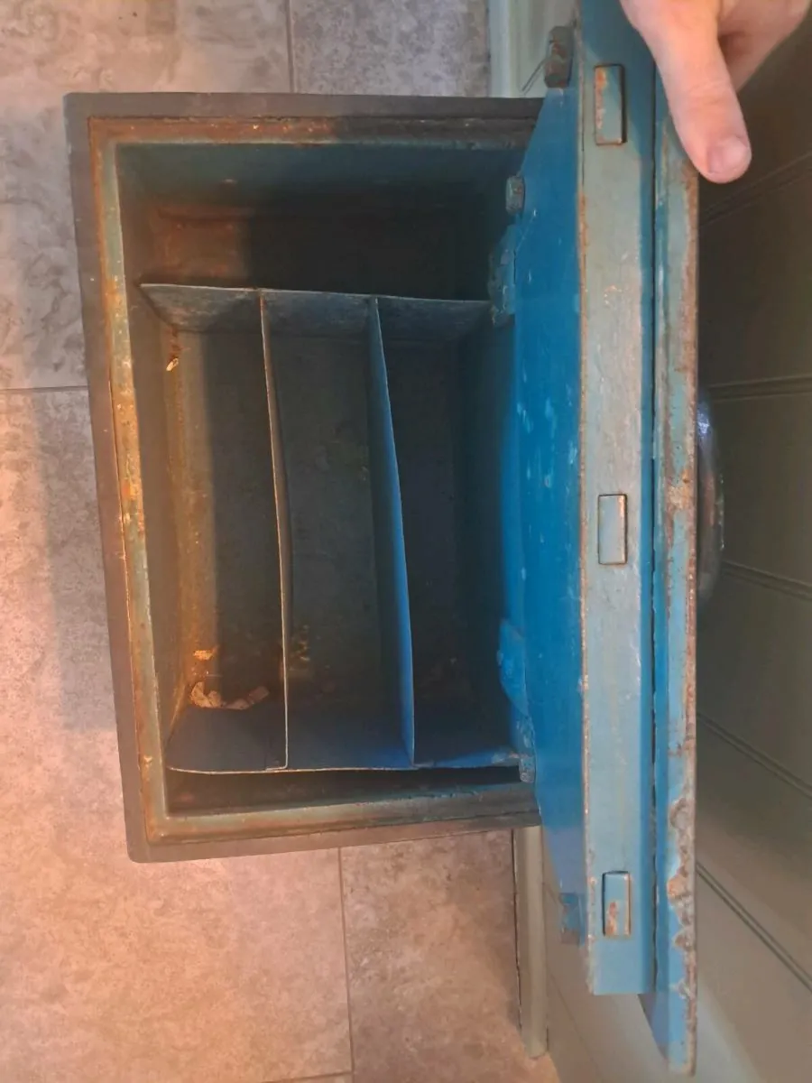 Victorian Strong Box(Safe) with Key 54cm x 30cm - Image 4