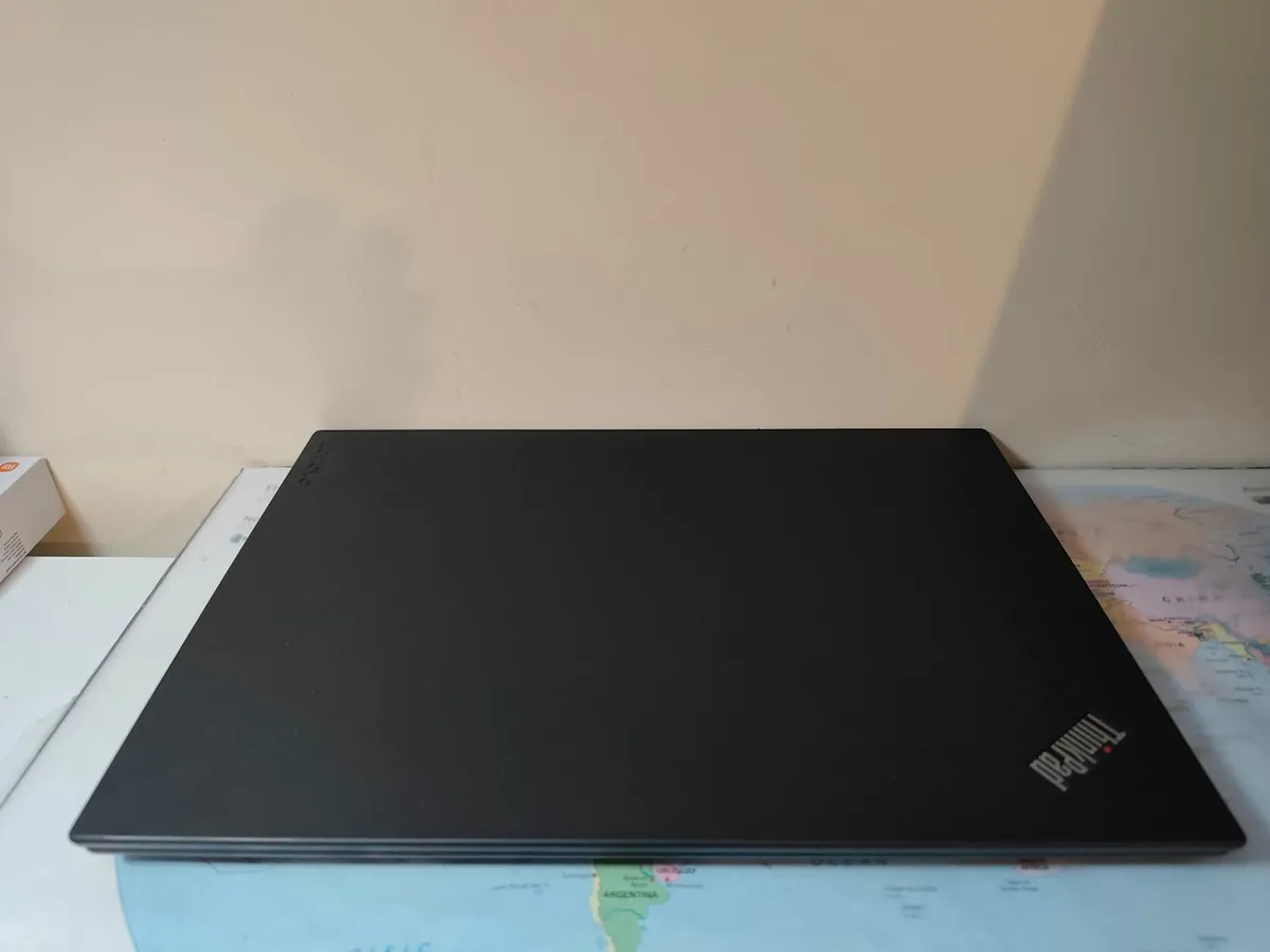 Lenovo ThinkPad T580 15.6" Intel i5 8th Gen | 16GB - Image 2
