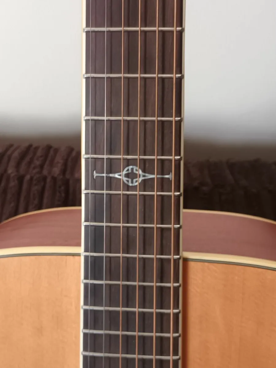 Left handed guitar - Image 2