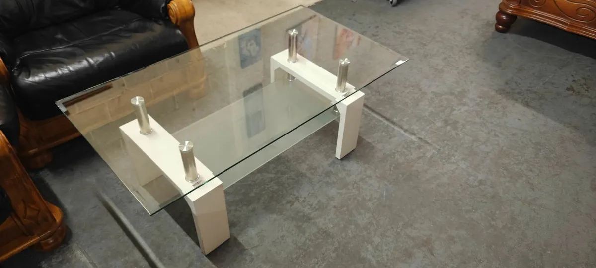 SECOND HAND SHOP - Image 4