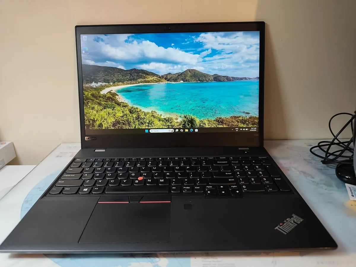 Lenovo ThinkPad T580 15.6" Intel i5 8th Gen | 16GB - Image 1