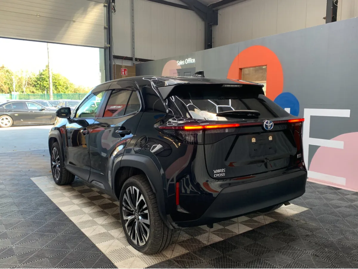 Toyota Yaris Cross 1.5 HYBRID / 92k KMs / Heated S - Image 4