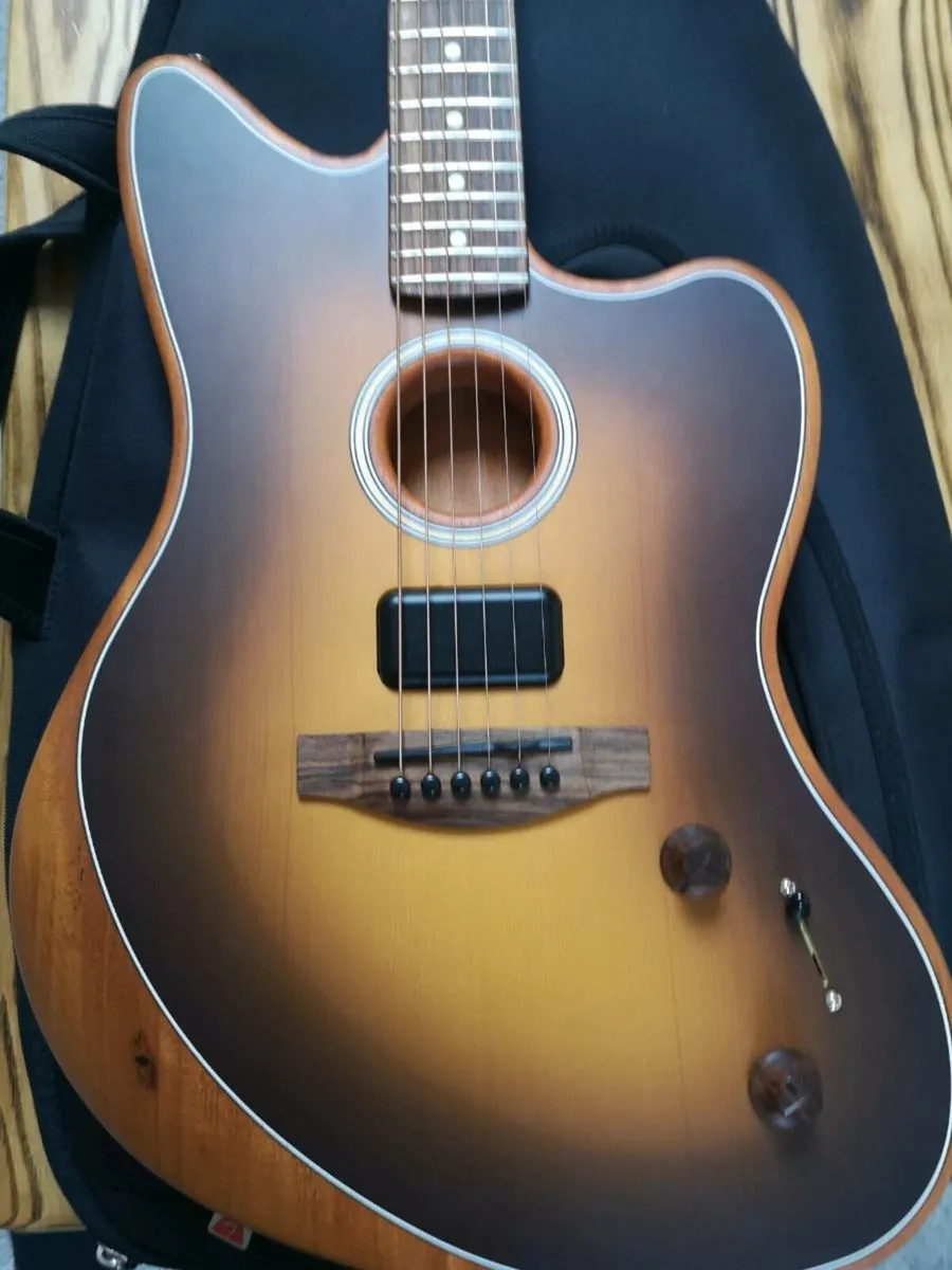 Fender Acoustasonic Jazz Master - Image 2