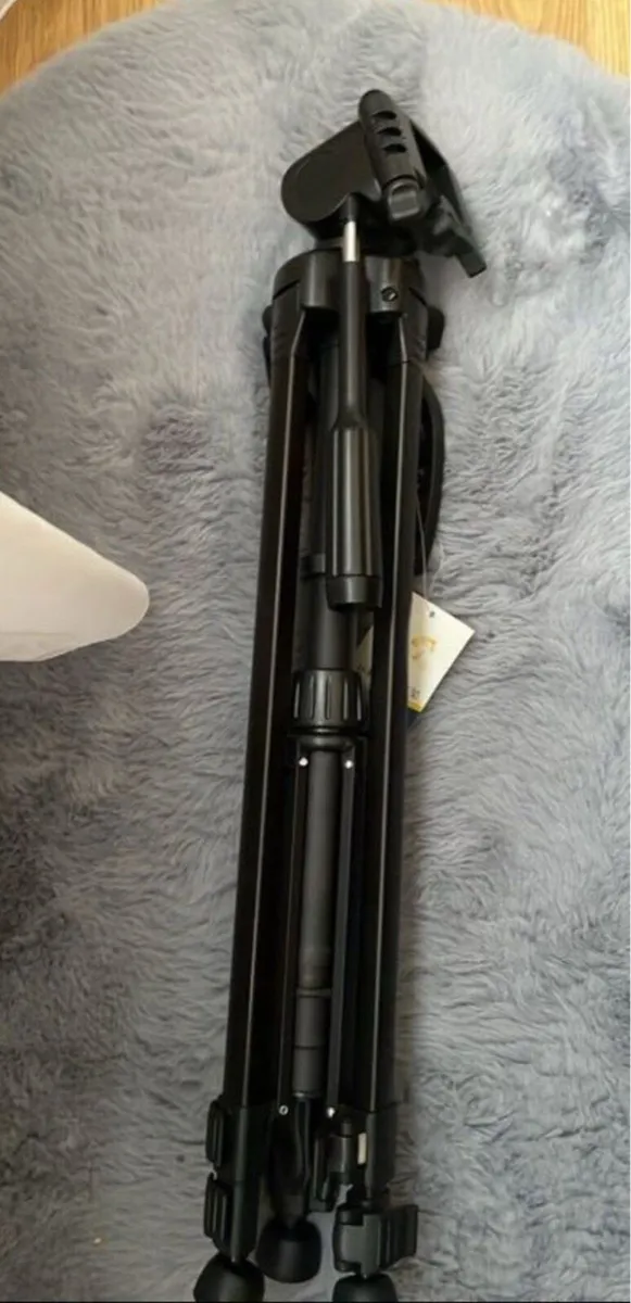 Camera holder tripod - Image 2