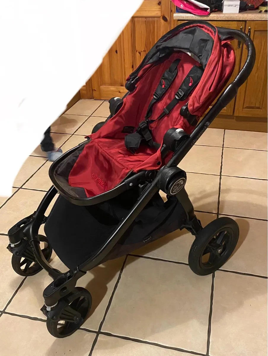 City select baby jogger with maxi cosi car seat - Image 2